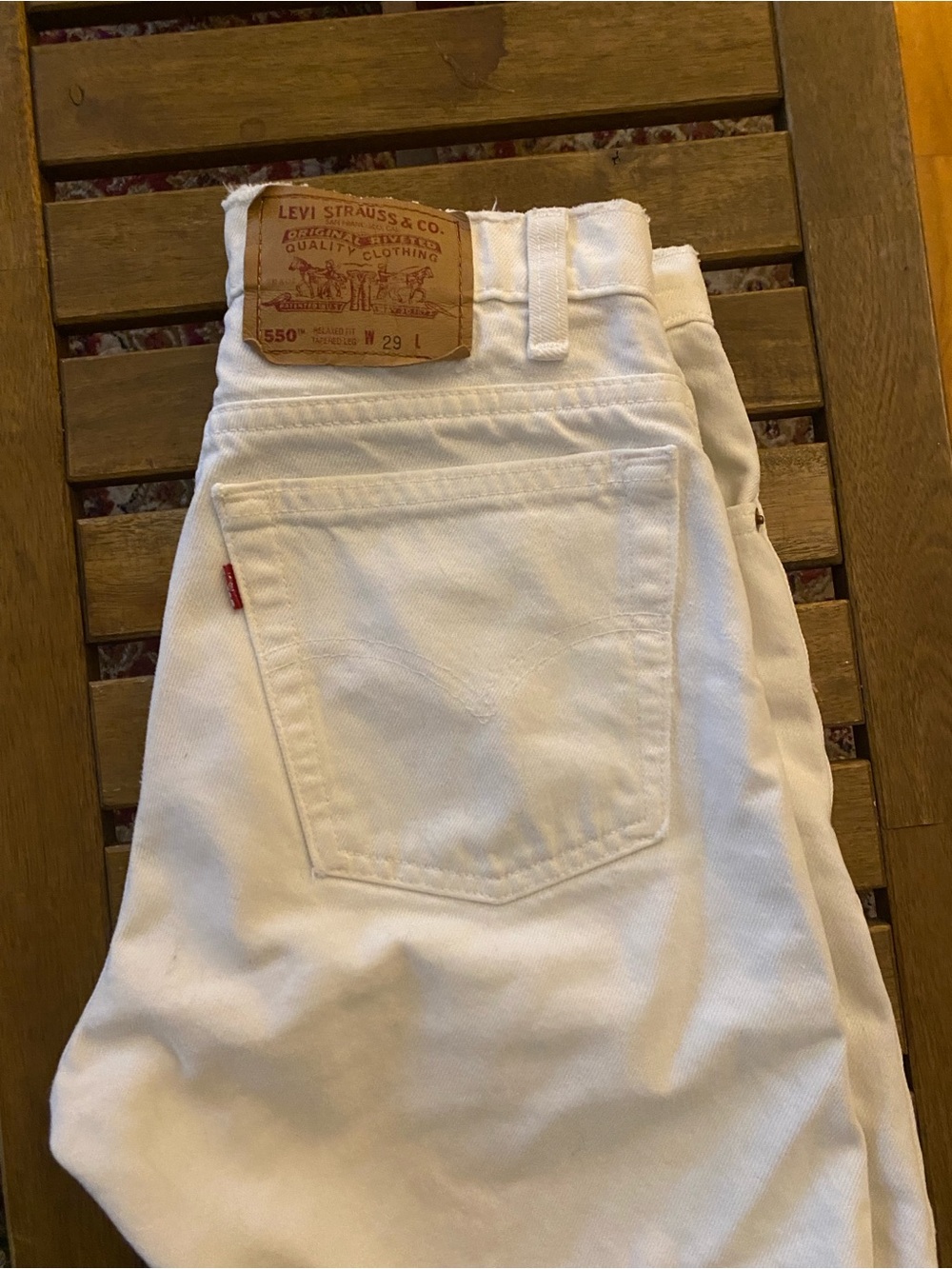 Levi's White Relaxed Fit Men’s Jeans - Classic 550 Style